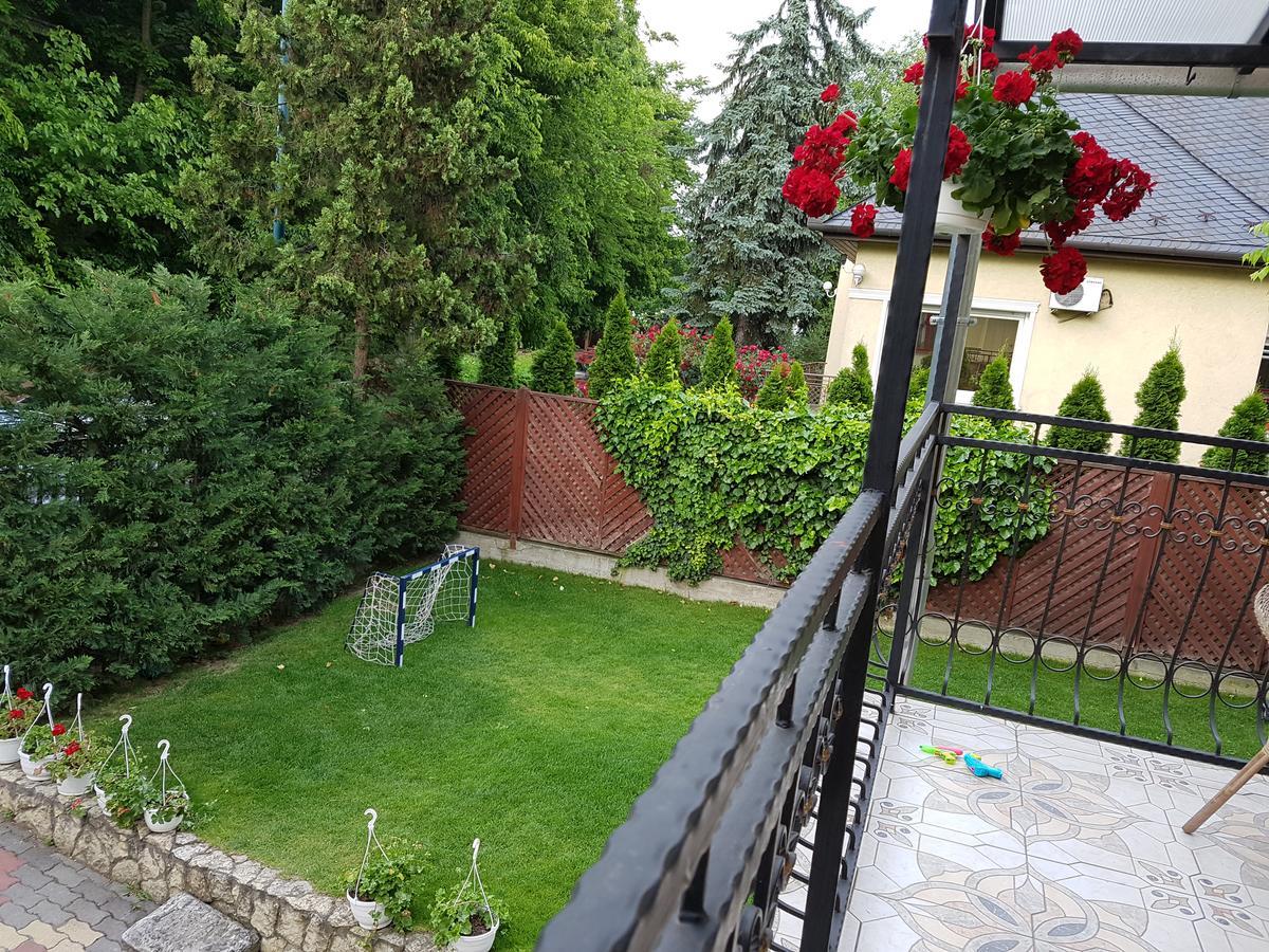 Palma Villa In City Park Budapest - Semi Suteren Εξωτερικό φωτογραφία