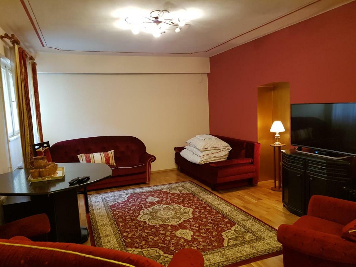Palma Villa In City Park Budapest - Semi Suteren Εξωτερικό φωτογραφία